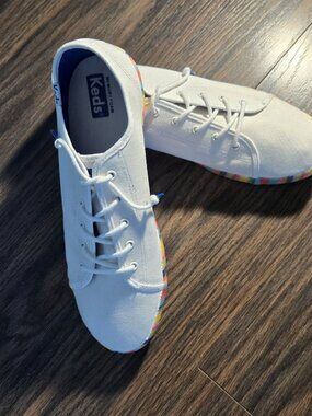 KEDS Women's White Canvas Memory Foam Sneakers w/ Rainbow Soles NWOT/SIZE 6M